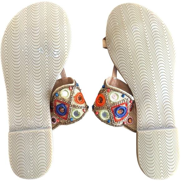 Seychelles Embroidered Beaded Gem Slip On Toe Loop Flat Sandals Women's 8.5 - Picture 9 of 10